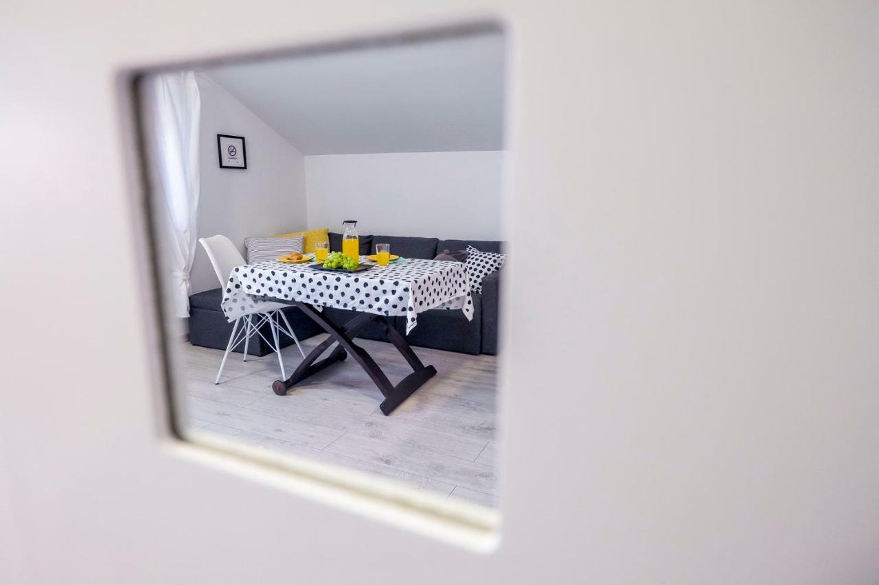Apartamento Le Petit Čilipi Exterior foto
