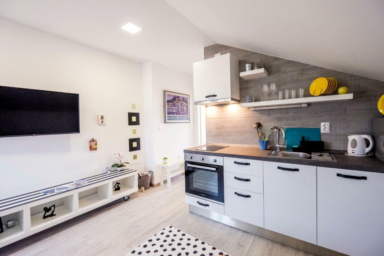 Apartamento Le Petit Čilipi Exterior foto